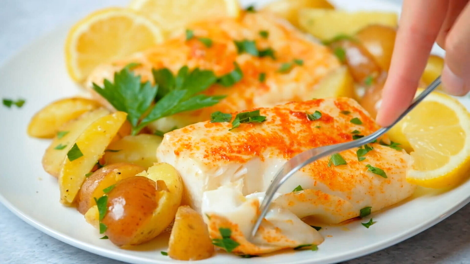 Flounder vs. Cod - Which Fish Offers the Best Flavor? - Frenchie FTG